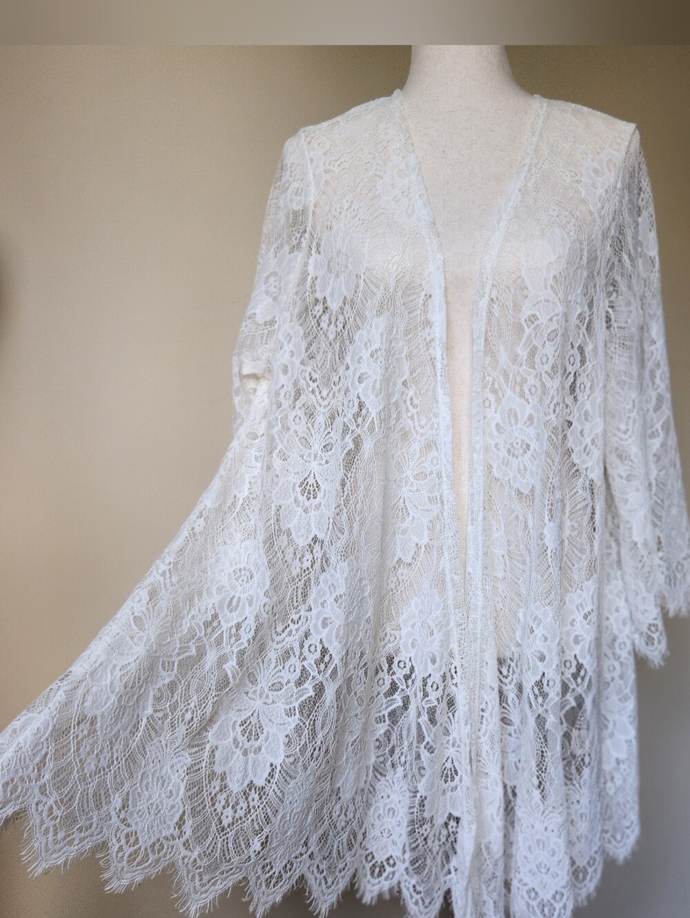 Paper Tee White Floral Lace Kimono Cardigan Eyelash Trim Plus Size 1XL Duster
